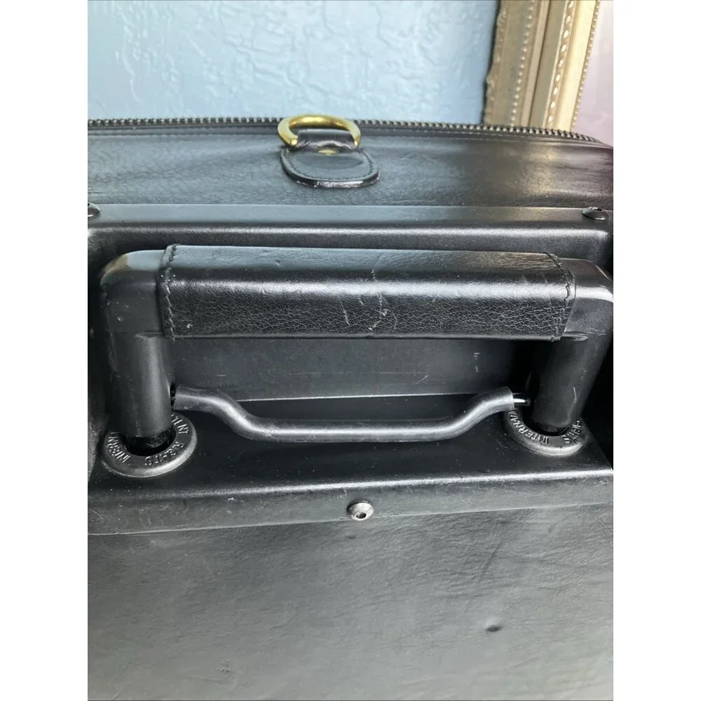 Vintage Ghurka 2 Way 1990s Traveler 52 Suitcase Marley Hodgson Black Leather